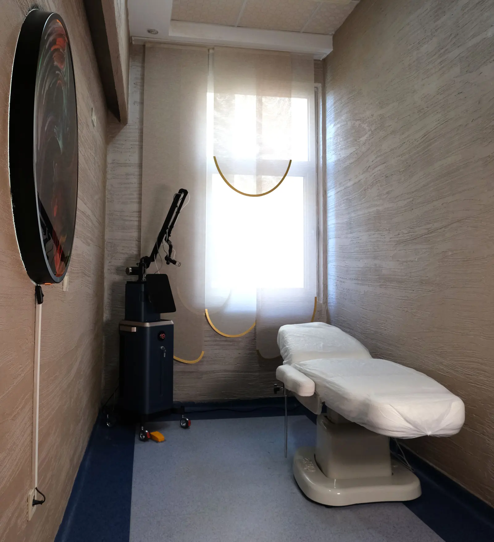 Clinic-provided photograph of Yeşilköy Medical Center