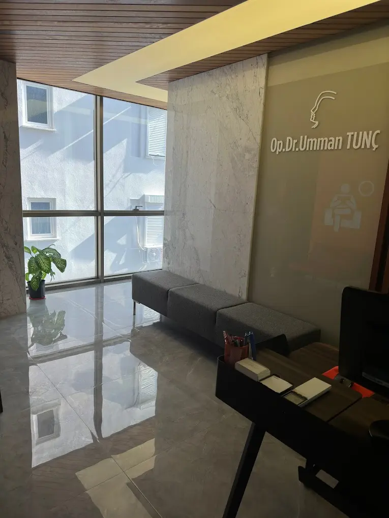 Clinic-provided photograph of Dr Umman Tunç