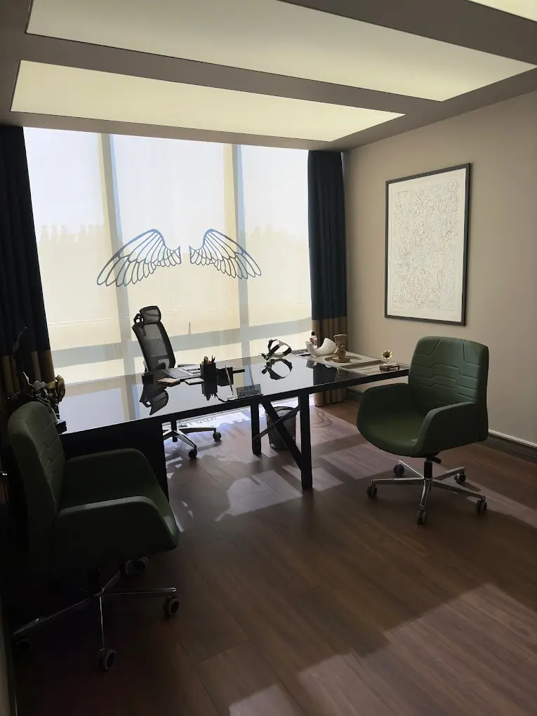 Clinic-provided photograph of Dr Umman Tunç