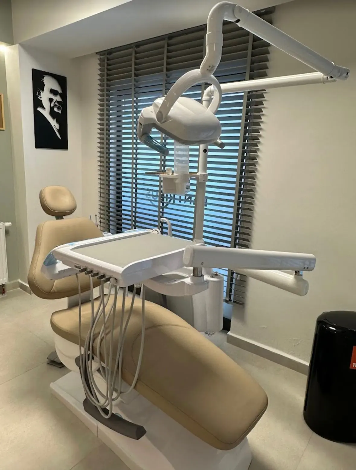 Von der Klinik bereitgestelltes Foto von Dent Risus
