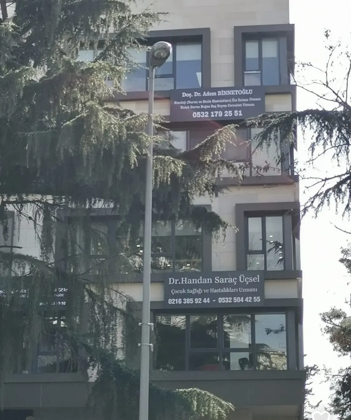 Von der Klinik bereitgestelltes Foto von Assoc. Prof. Dr. Adem Binnetoğlu