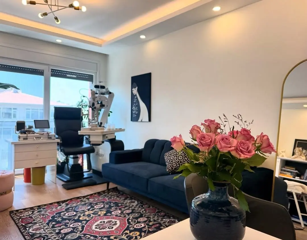 Von der Klinik bereitgestelltes Foto von Dr. Nilgün Demet Özçelik