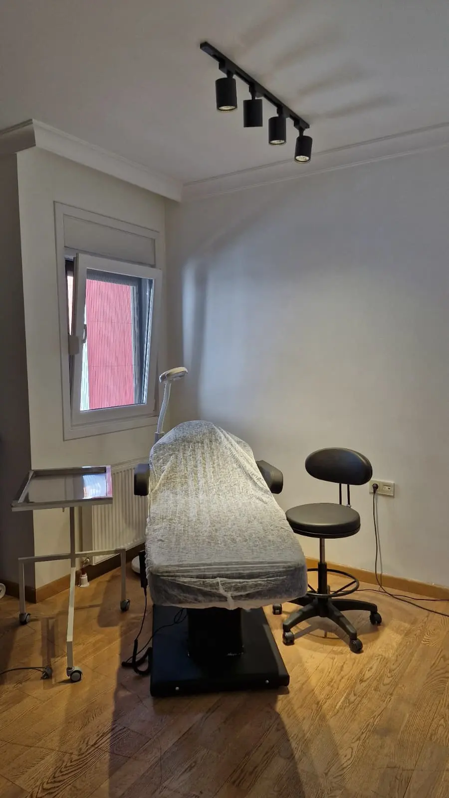 Von der Klinik bereitgestelltes Foto von Dr. Nilgün Demet Özçelik