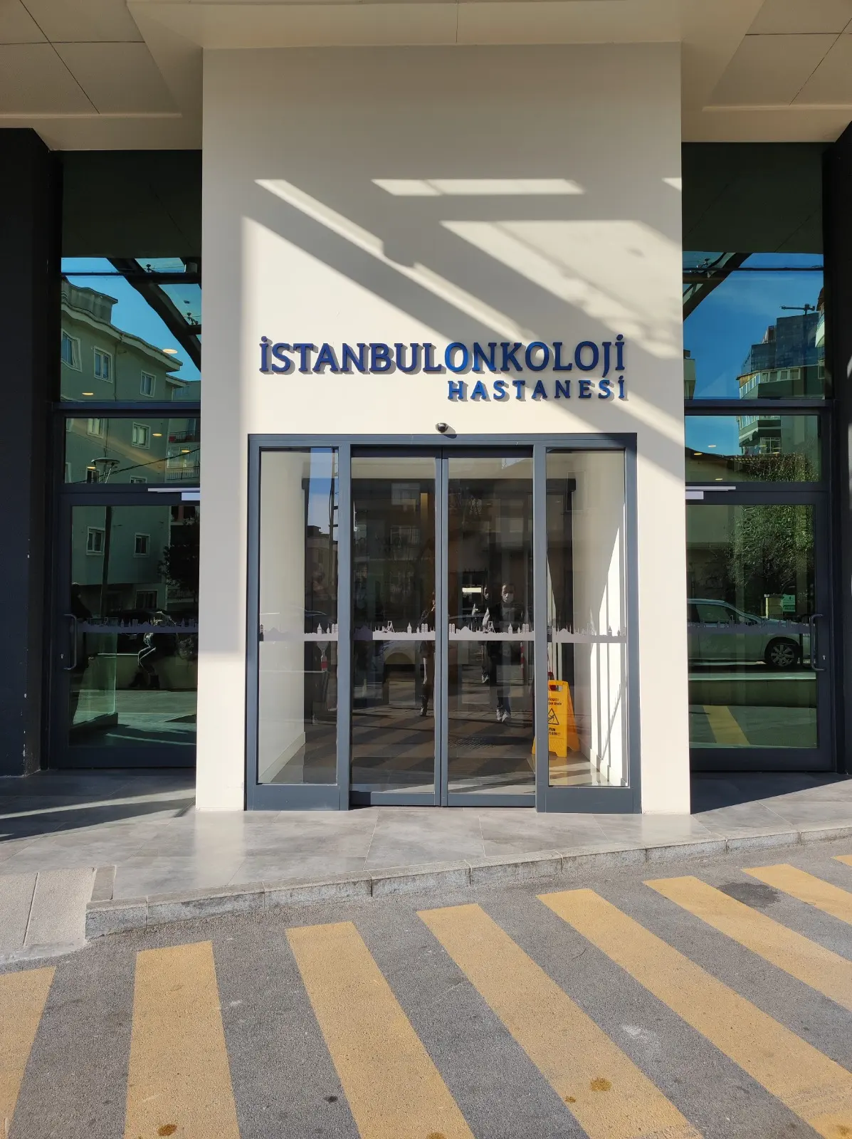 Clinic-provided photograph of Istanbul Oncology Hospital