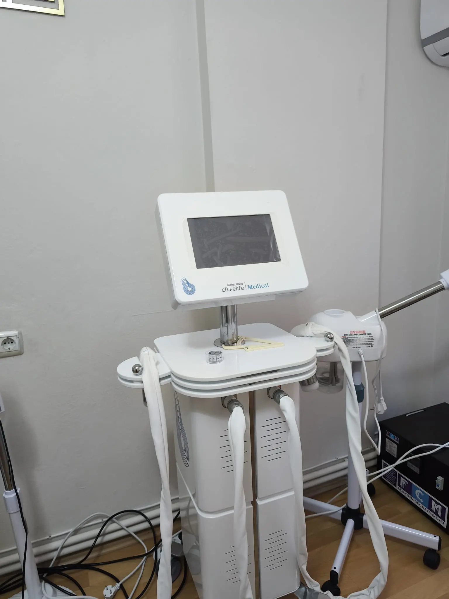 Von der Klinik bereitgestelltes Foto von Dr. Zarif Tuçe Özkara Duman