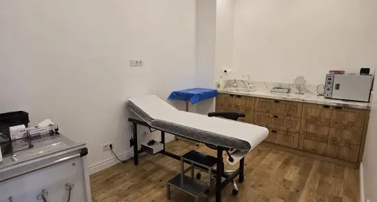 Von der Klinik bereitgestelltes Foto von Assoc. Prof. Dr. Burhan Özalp