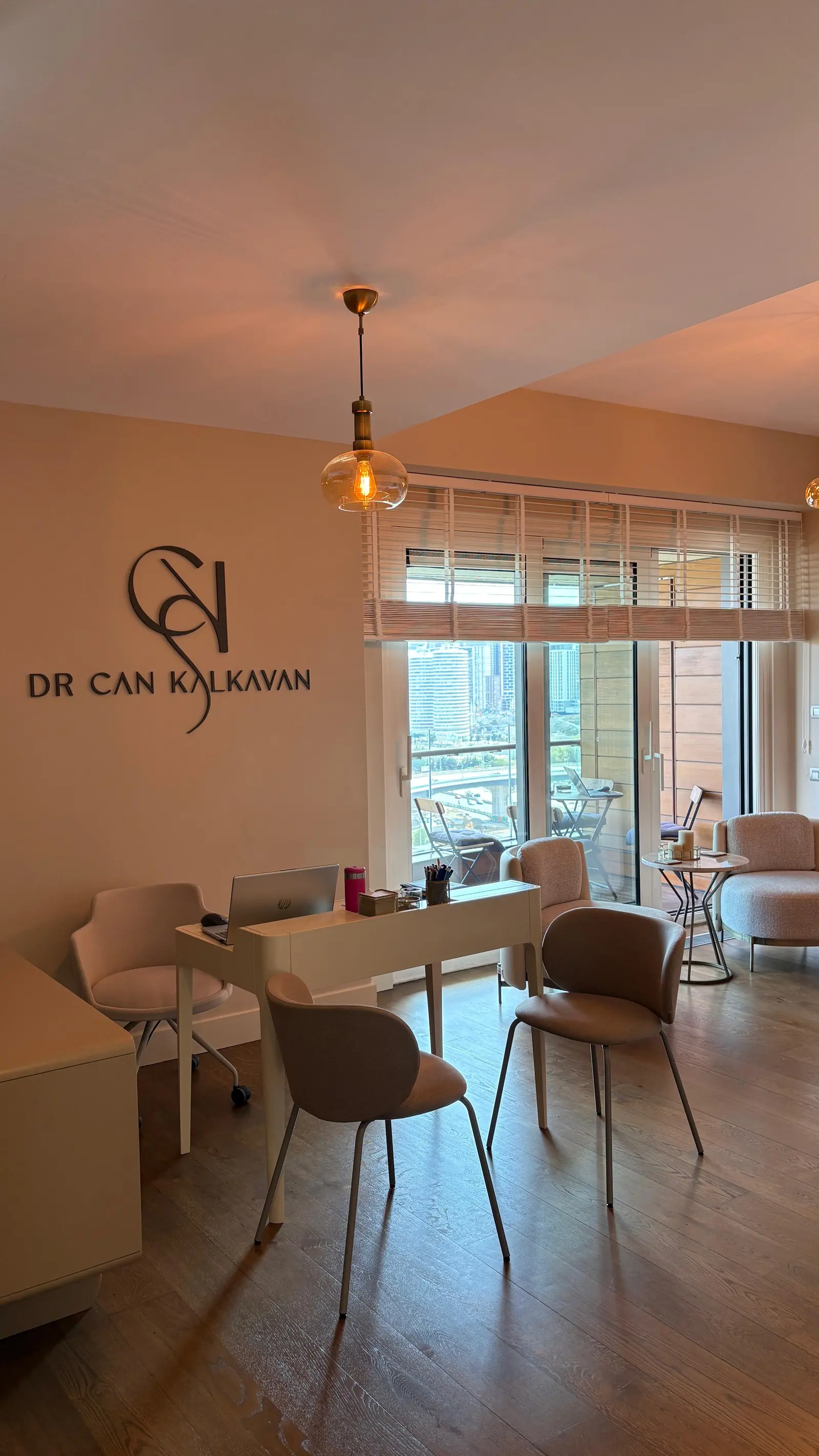 Clinic-provided photograph of Dr Can Şinasi Kalkavan
