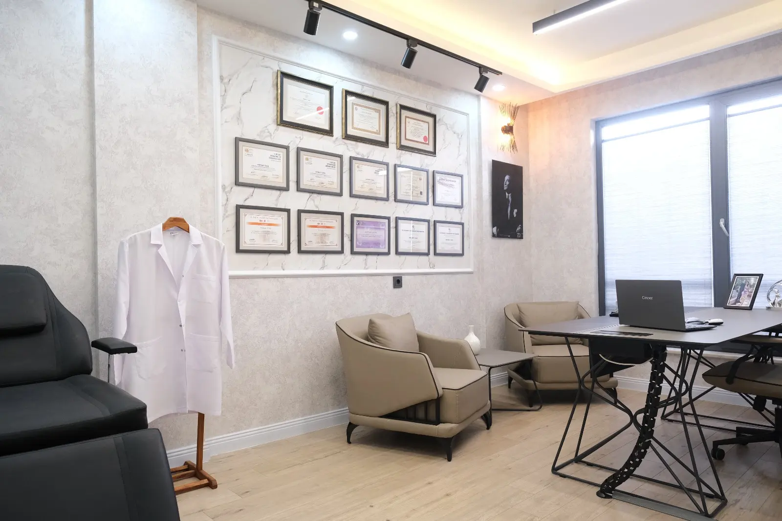 Clinic-provided photograph of Assoc. Prof. Dr Mehmet Ünal