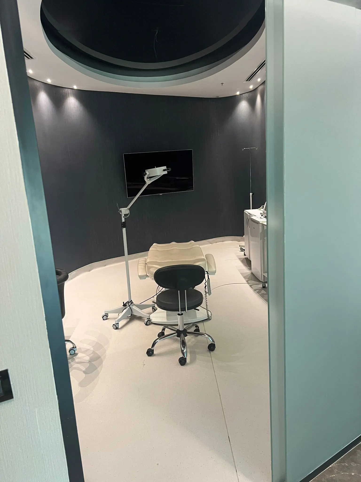 Clinic-provided photograph of Dr Mehmet Siraç Demir