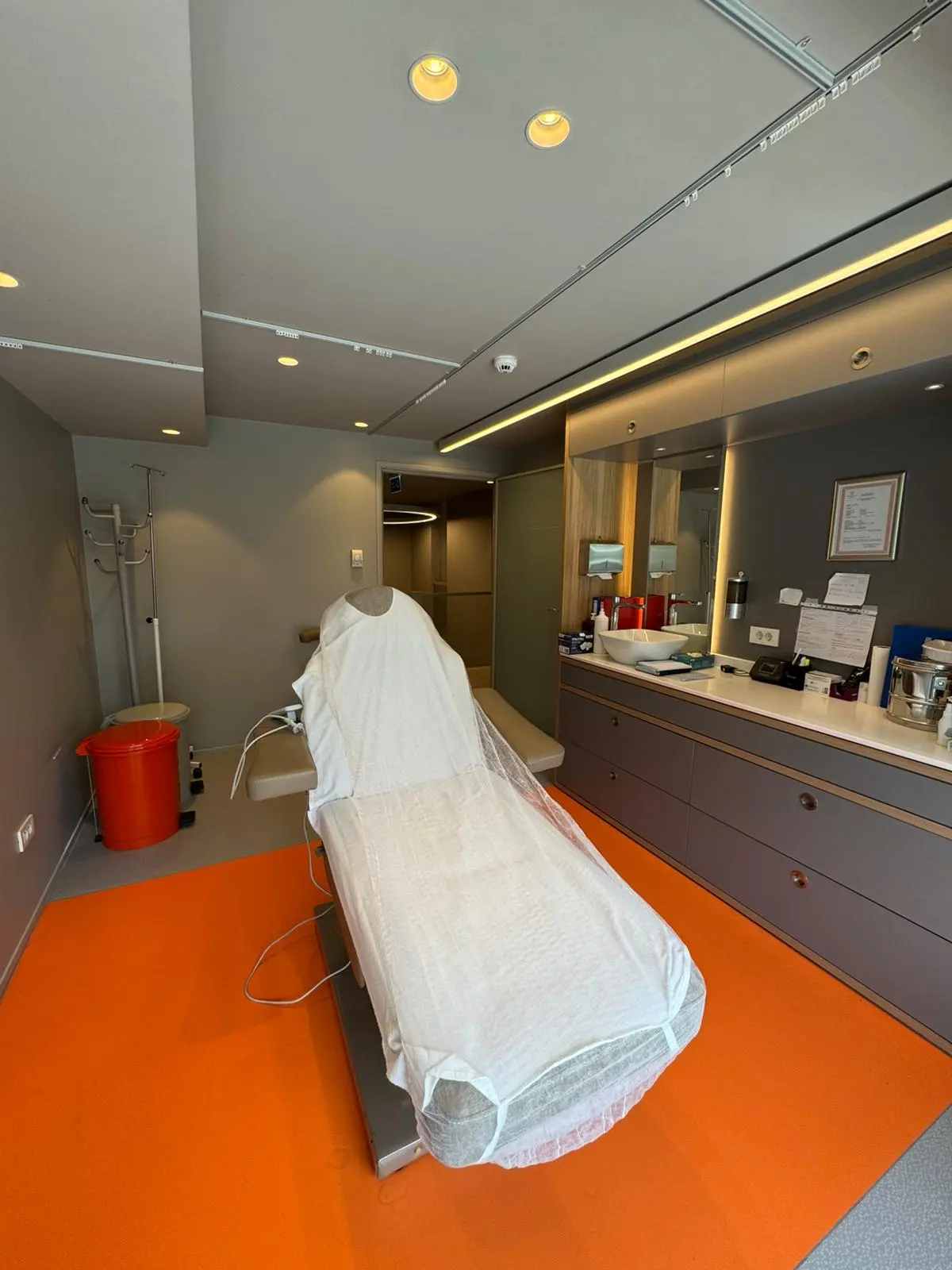 Clinic-provided photograph of Dr Gülüstan Seçil Hincal Boriçi