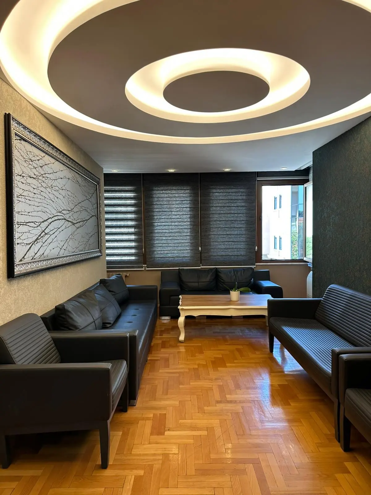 Clinic-provided photograph of Dr Özgen Kıvanç