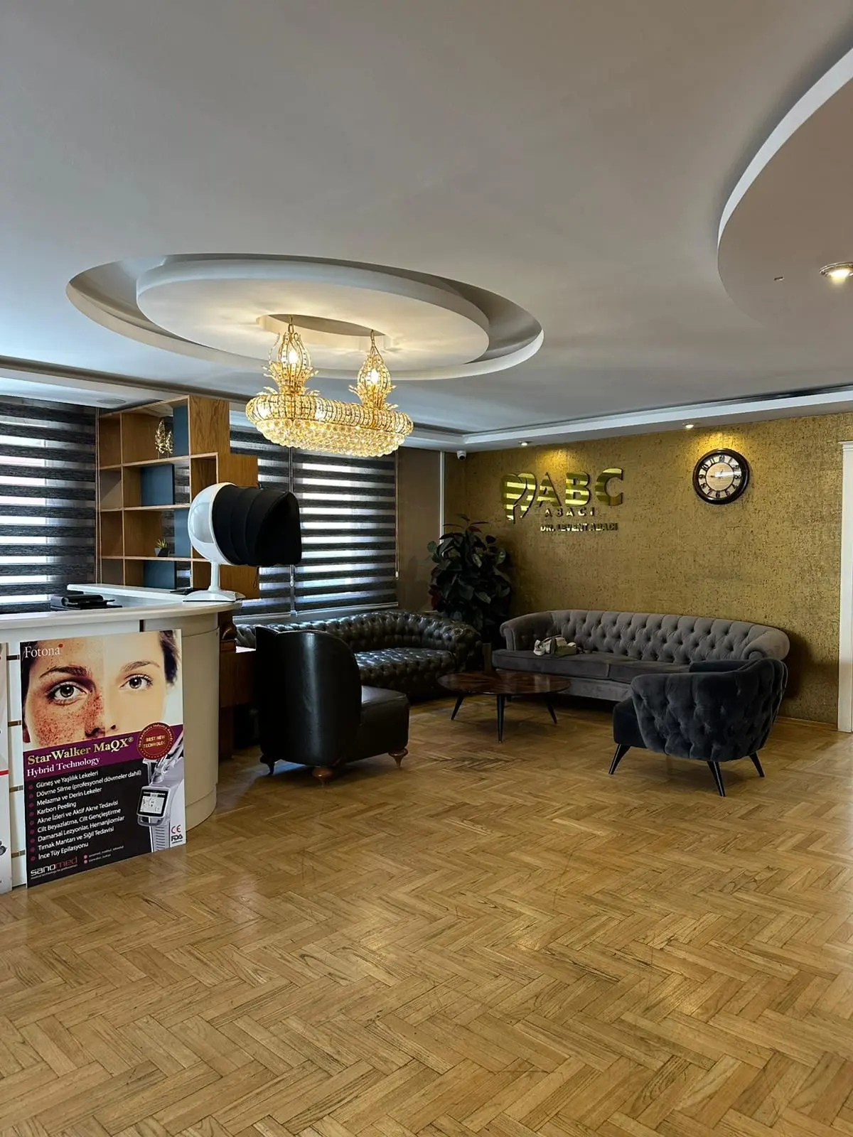 Clinic-provided photograph of Dr Özgen Kıvanç
