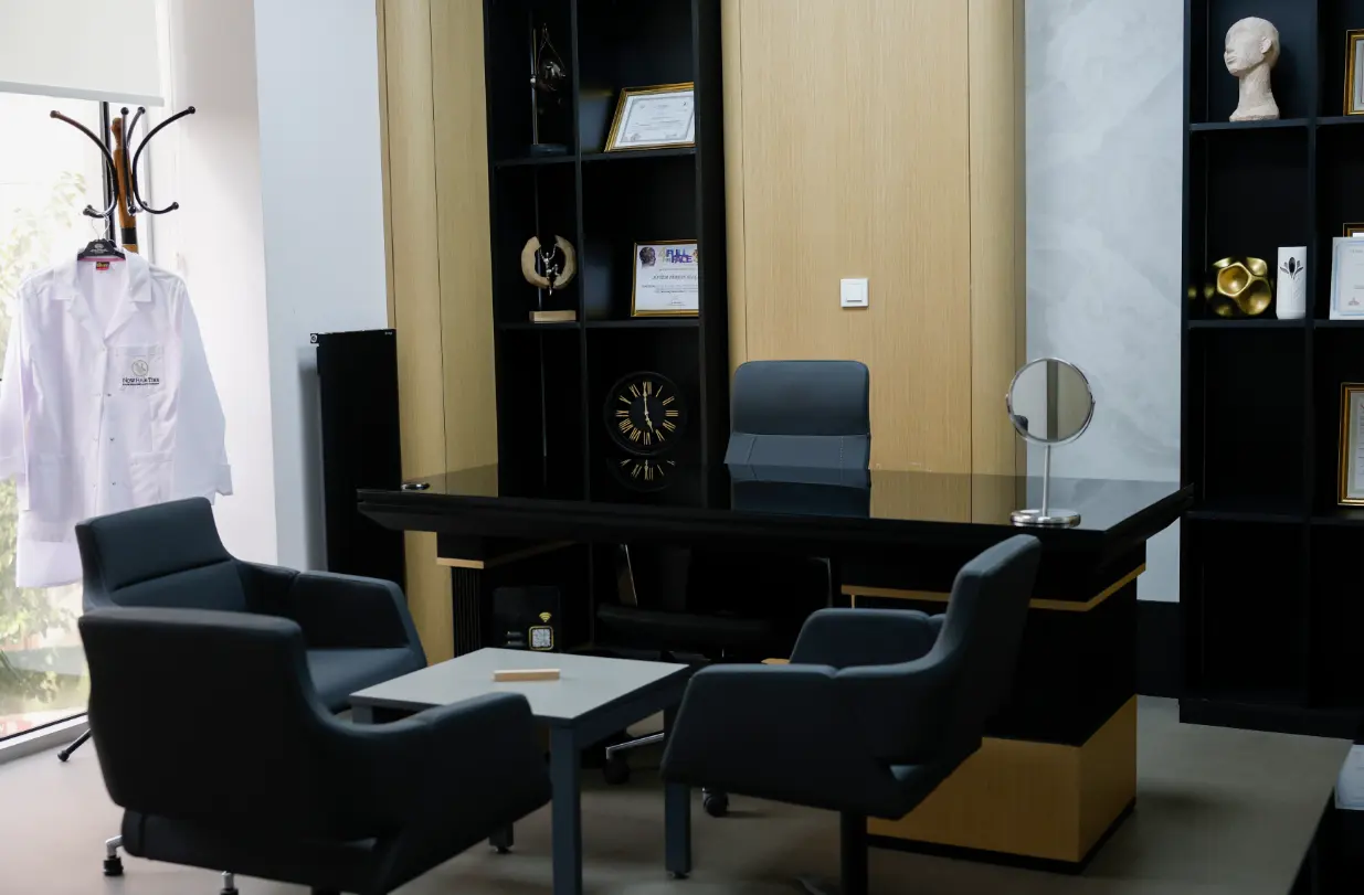 Clinic-provided photograph of Melik Yağmur Clinic