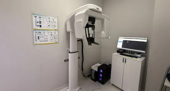 Von der Klinik bereitgestelltes Foto von Yalı Üçkuyular Zahnklinik