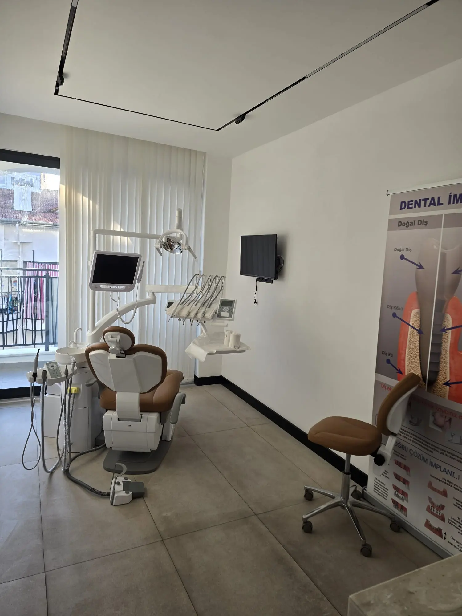 Clinic-provided photograph of Dr Semih Odabaş