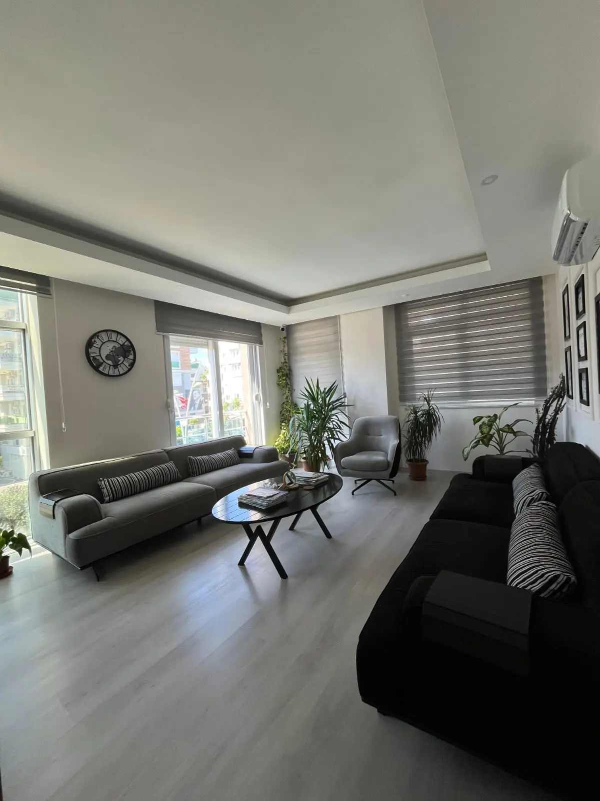 Clinic-provided photograph of Dr Beşir Şimşek