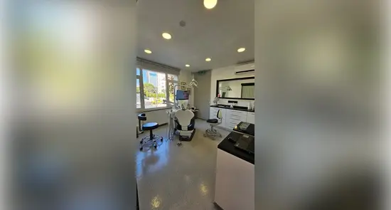 Von der Klinik bereitgestelltes Foto von Dentalis Zahnklinik