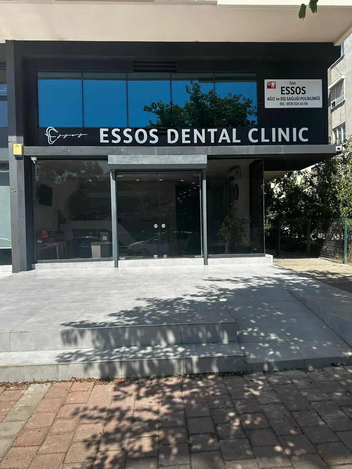 Von der Klinik bereitgestelltes Foto von Essos Zahnklinik