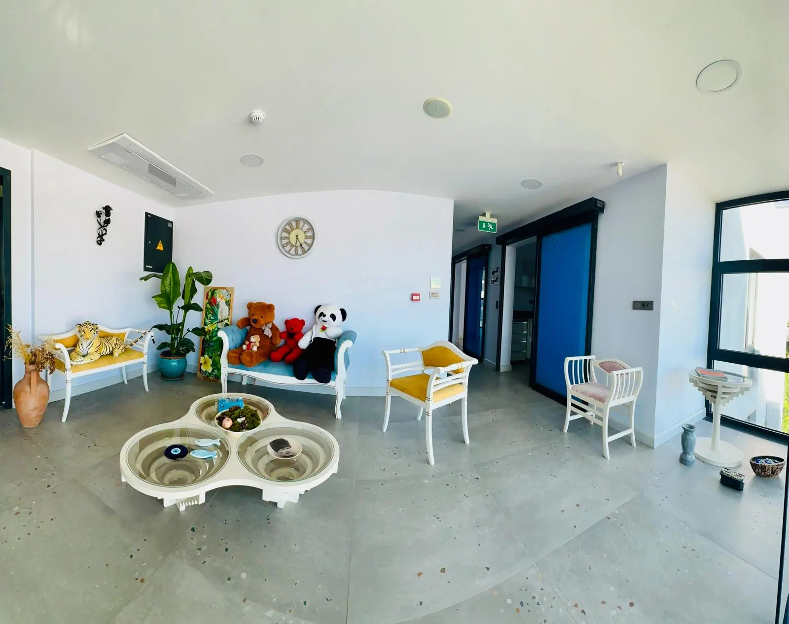 Clinic-provided photograph of Huriye Aras Dental Clinic