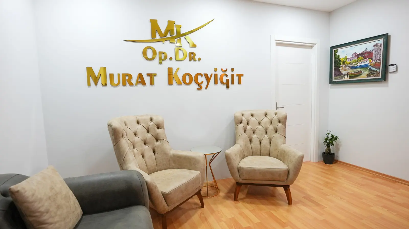 Clinic-provided photograph of Dr Murat Koçyiğit