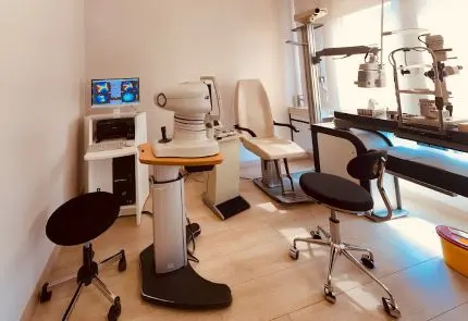 Clinic-provided photograph of Dr Murat Ün