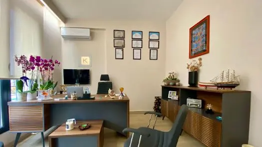 Clinic-provided photograph of Dr Murat Ün