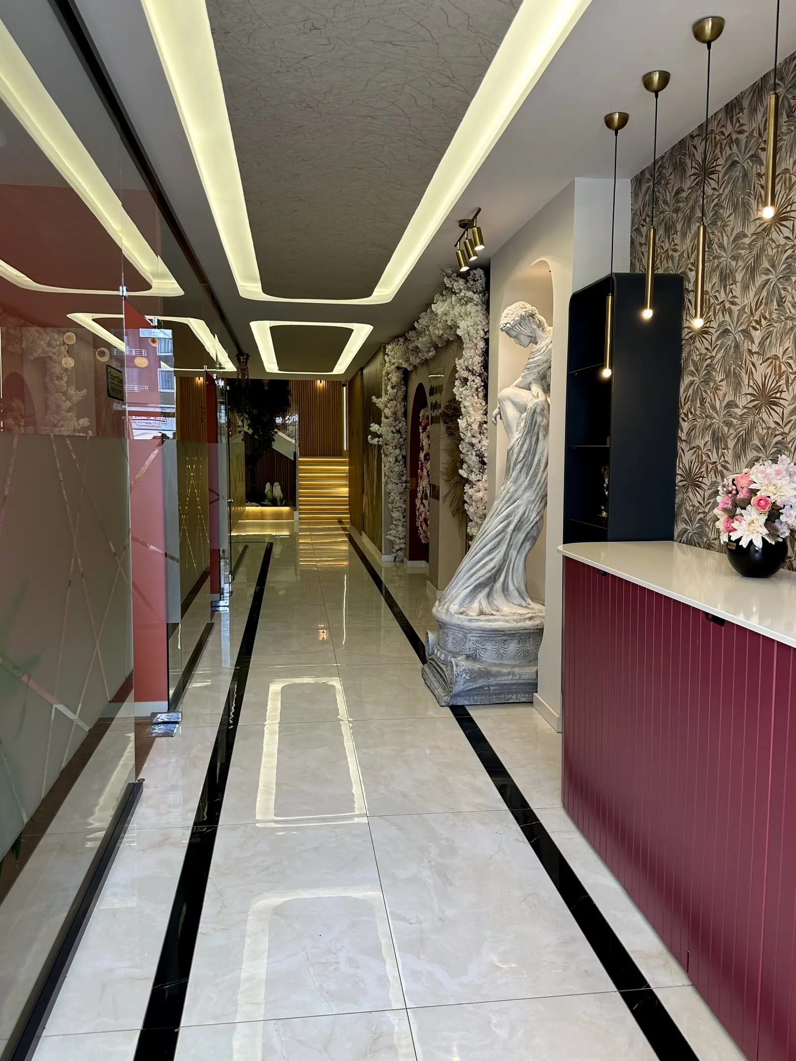 Clinic-provided photograph of Dr Ahmet Altuntaş
