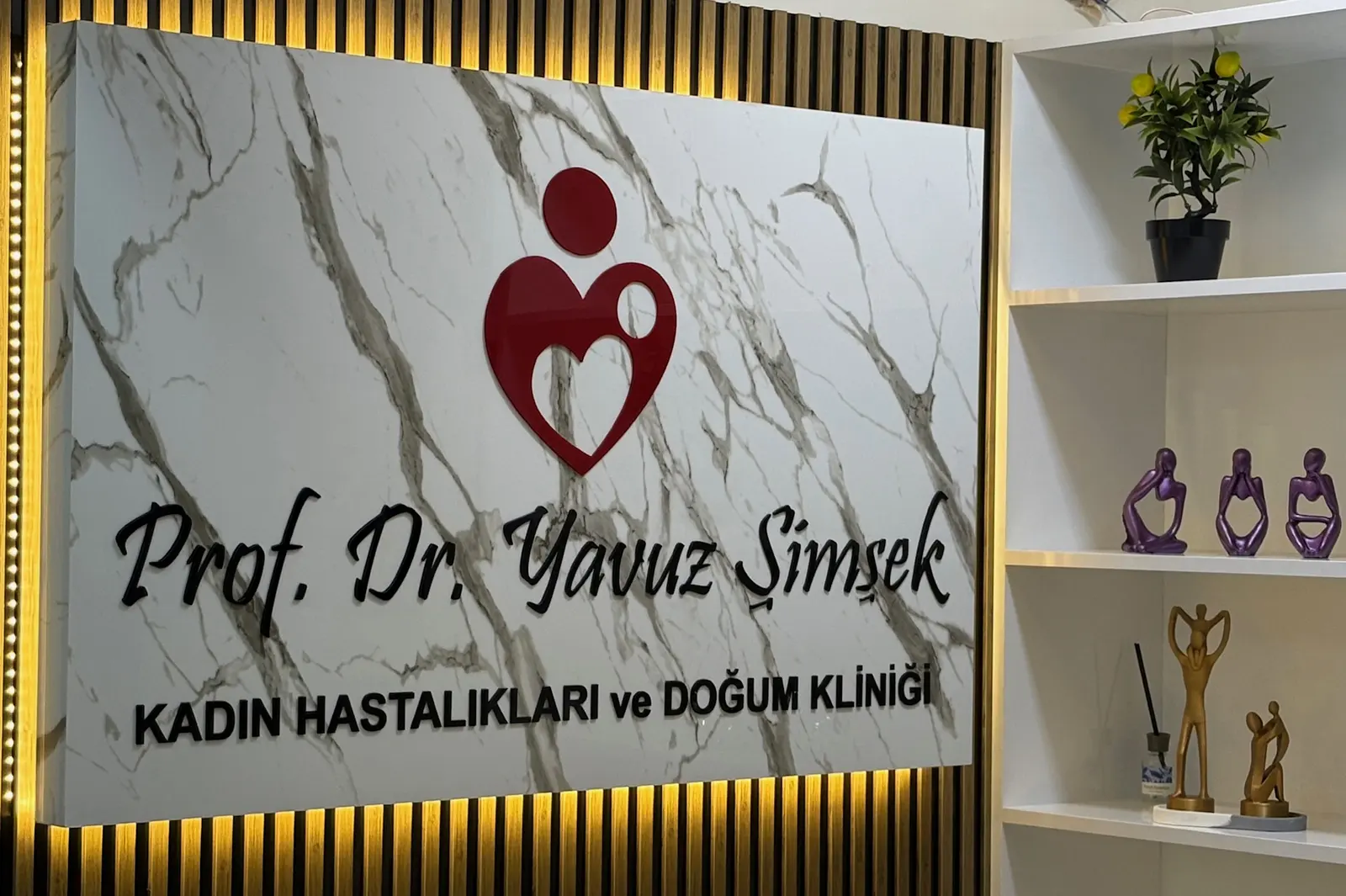 Clinic-provided photograph of Prof. Dr Ömer Yavuz Şimşek