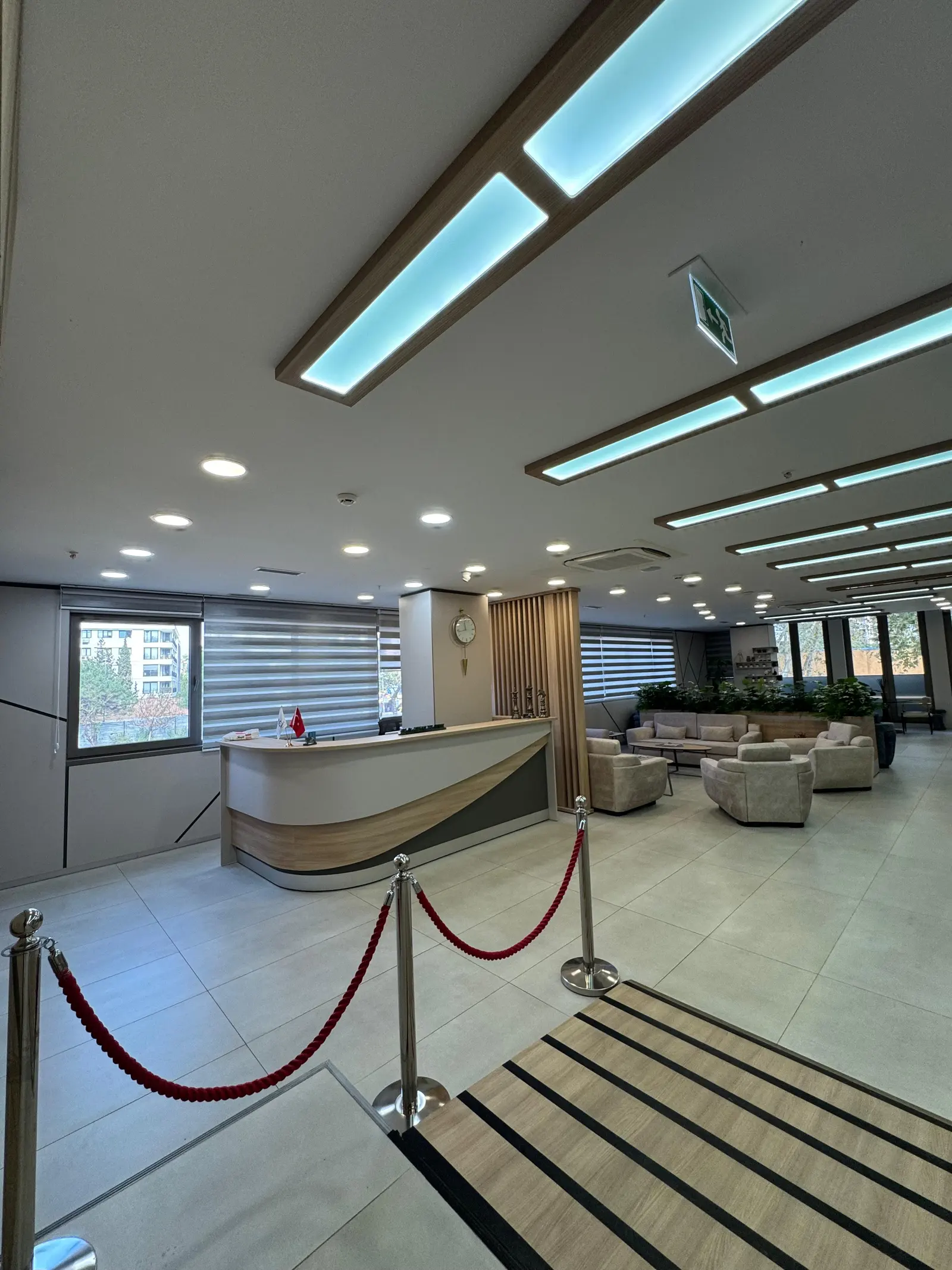 Clinic-provided photograph of Dr Erkan Yıldırım