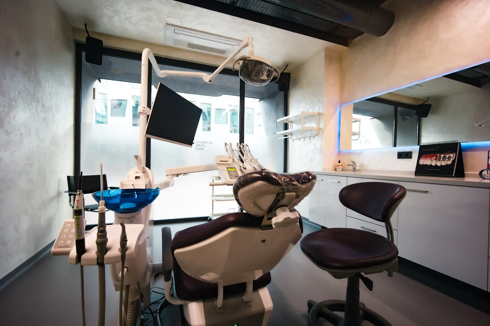 Clinic-provided photograph of Altunizade Dental Clinic