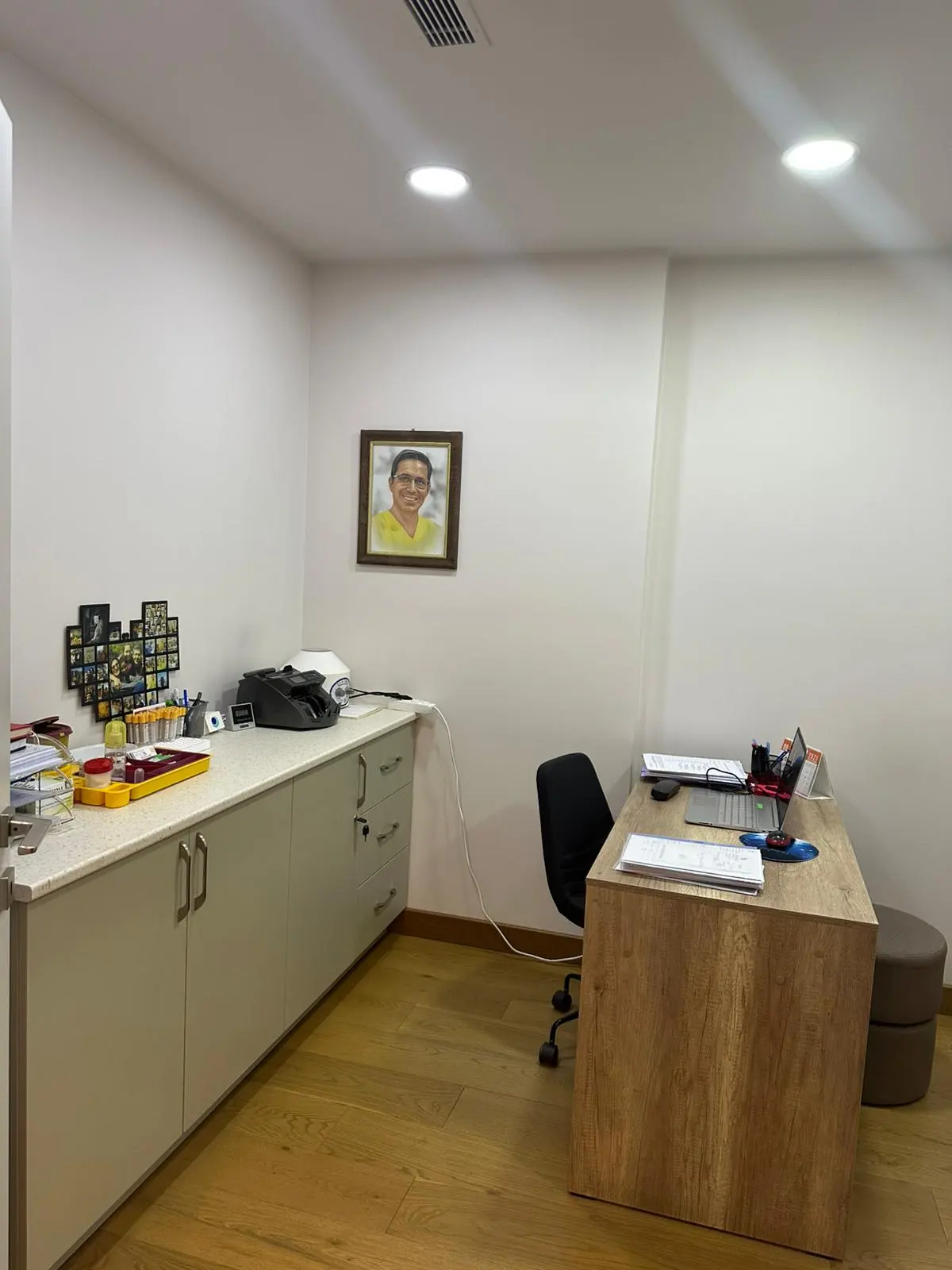 Clinic-provided photograph of Prof. Dr Remzi Abalı