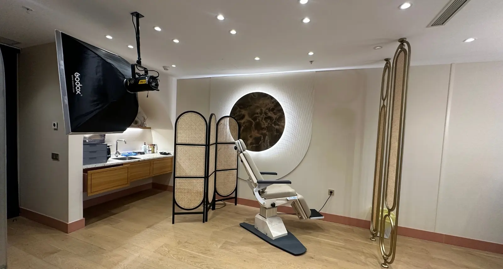 Von der Klinik bereitgestelltes Foto von Dr. Emre Özenalp