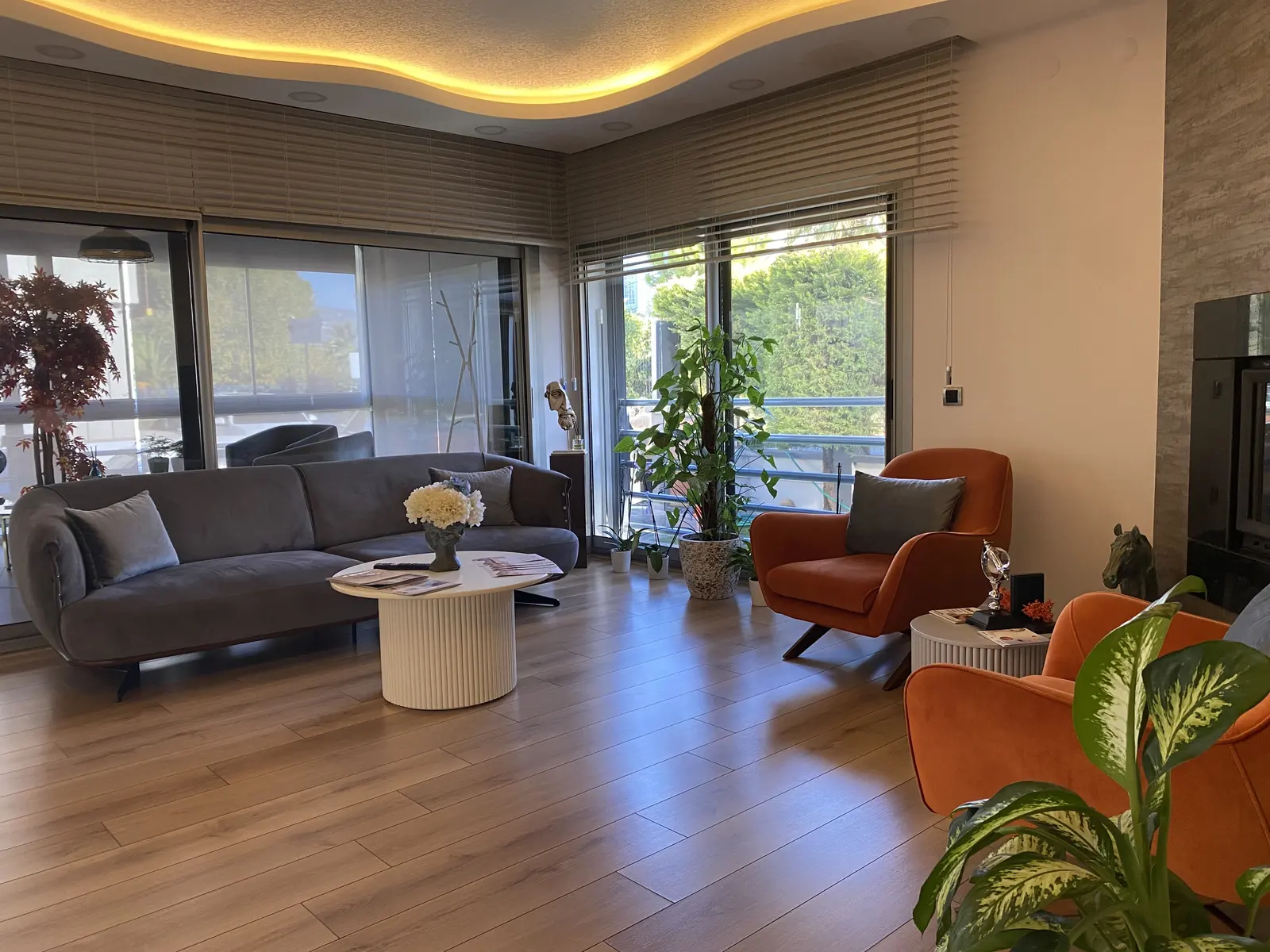 Clinic-provided photograph of Dr Ayşen Usluer