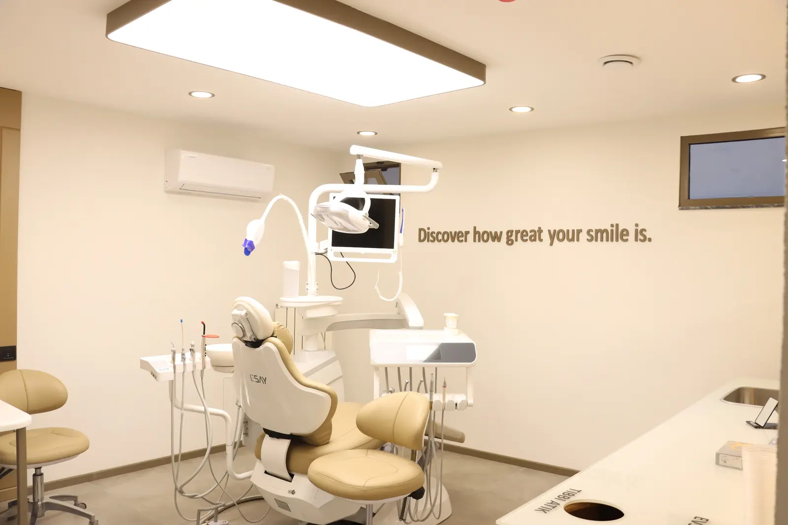 Clinic-provided photograph of Dore Dental Clinic