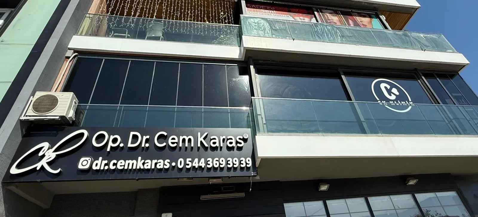 Von der Klinik bereitgestelltes Foto von Dr. Cem Karas