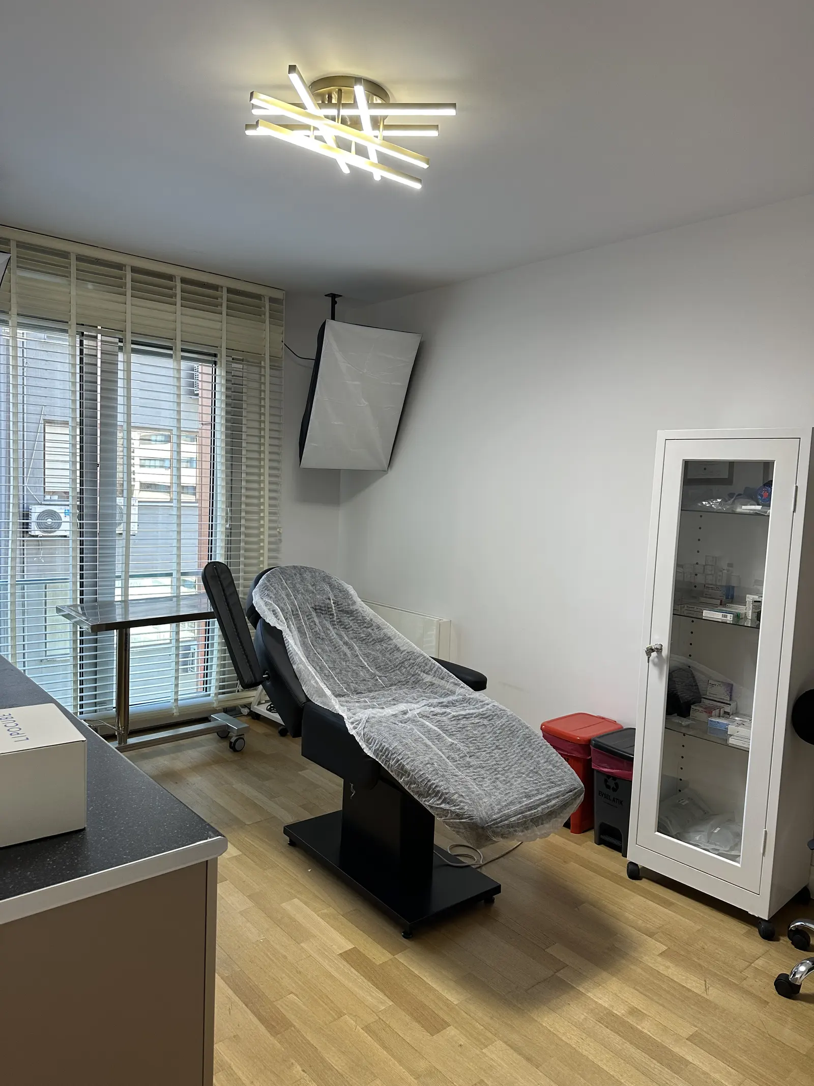 Clinic-provided photograph of Dr İbrahim Giray Genç