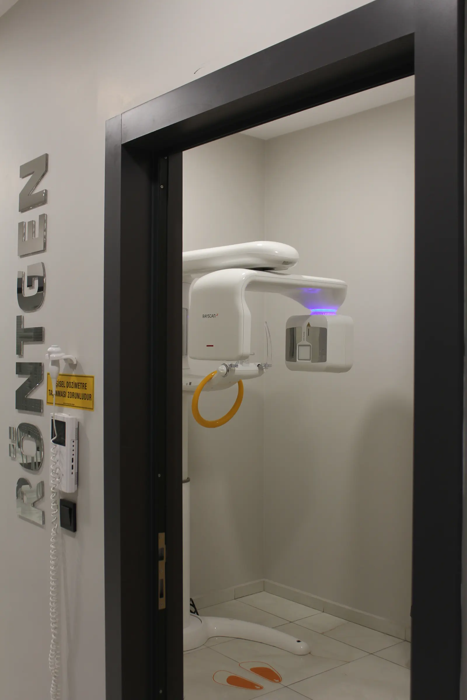 Clinic-provided photograph of Venüs Dental