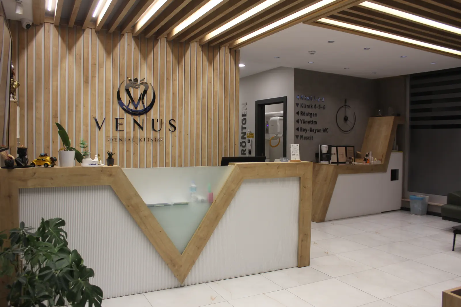 Clinic-provided photograph of Venüs Dental