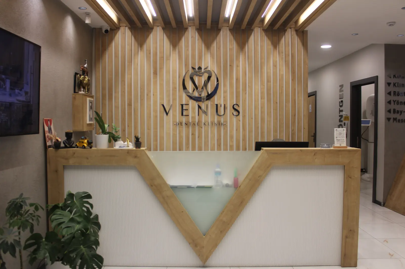 Clinic-provided photograph of Venüs Dental