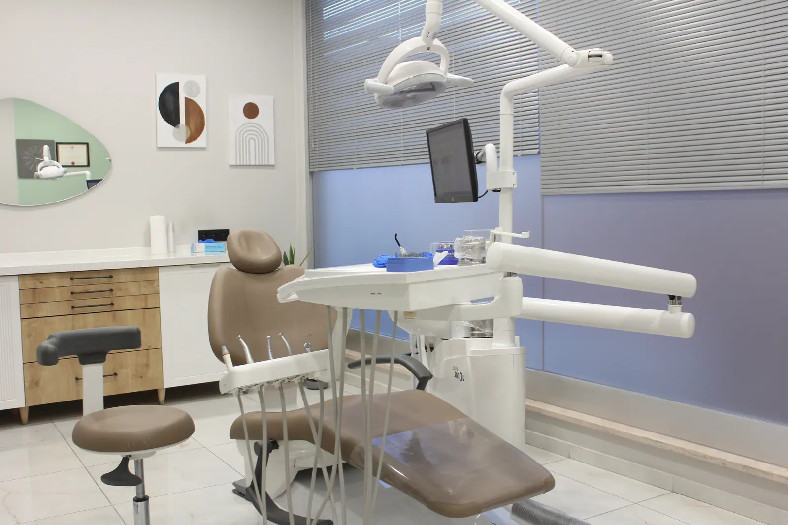 Clinic-provided photograph of Venüs Dental