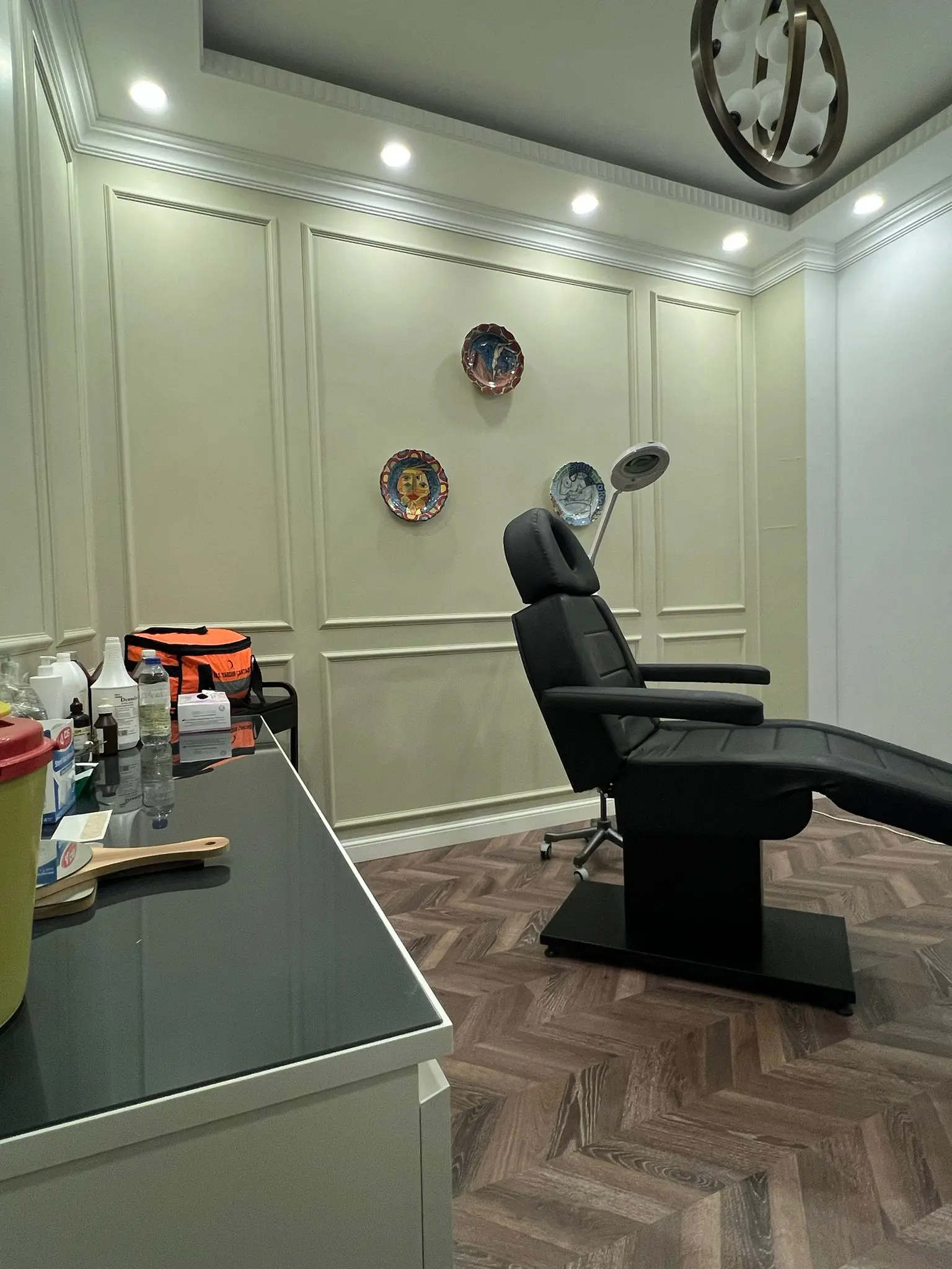 Clinic-provided photograph of Dr Erman Ak
