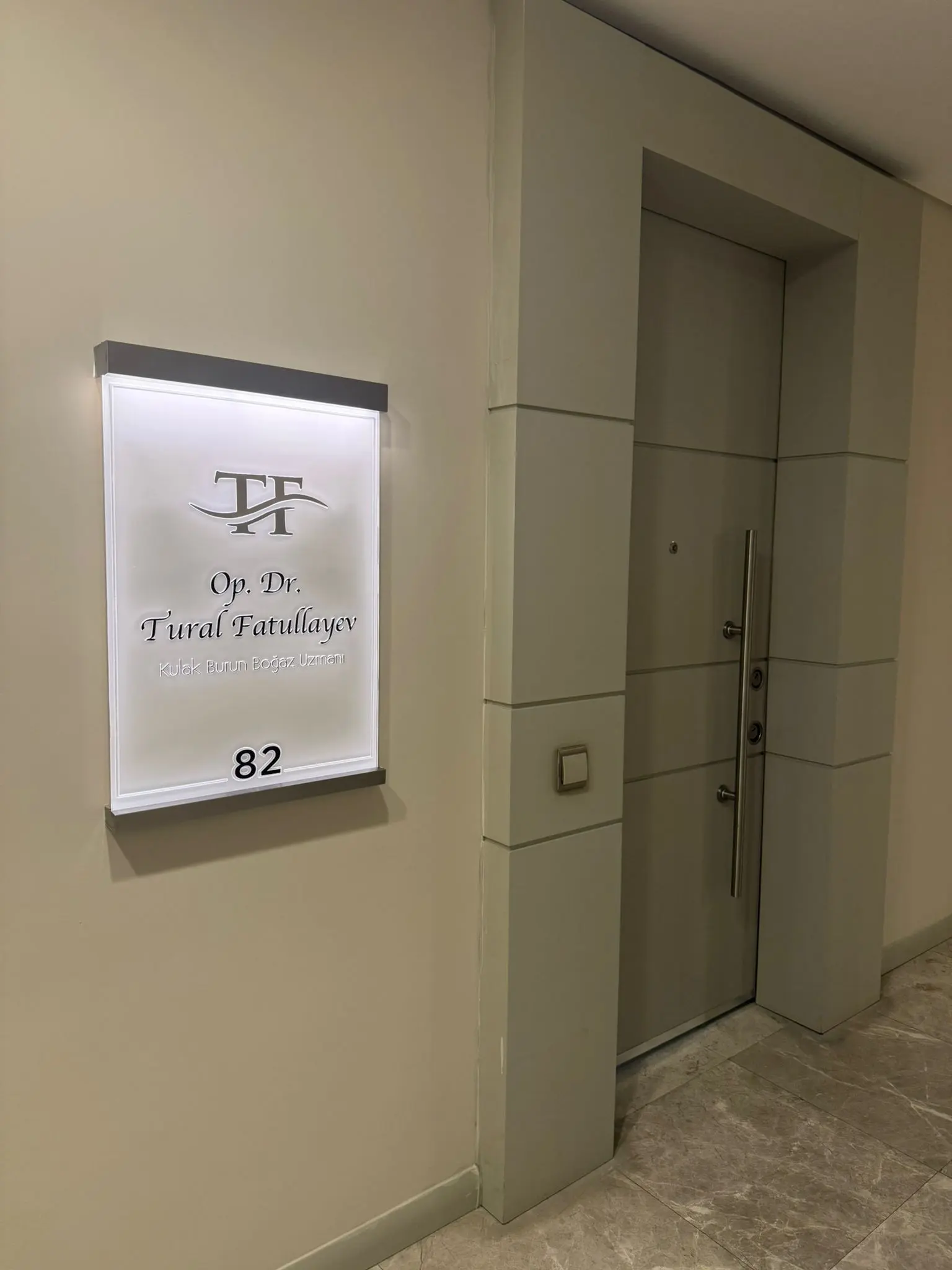 Von der Klinik bereitgestelltes Foto von Dr. Tural Fatullayev