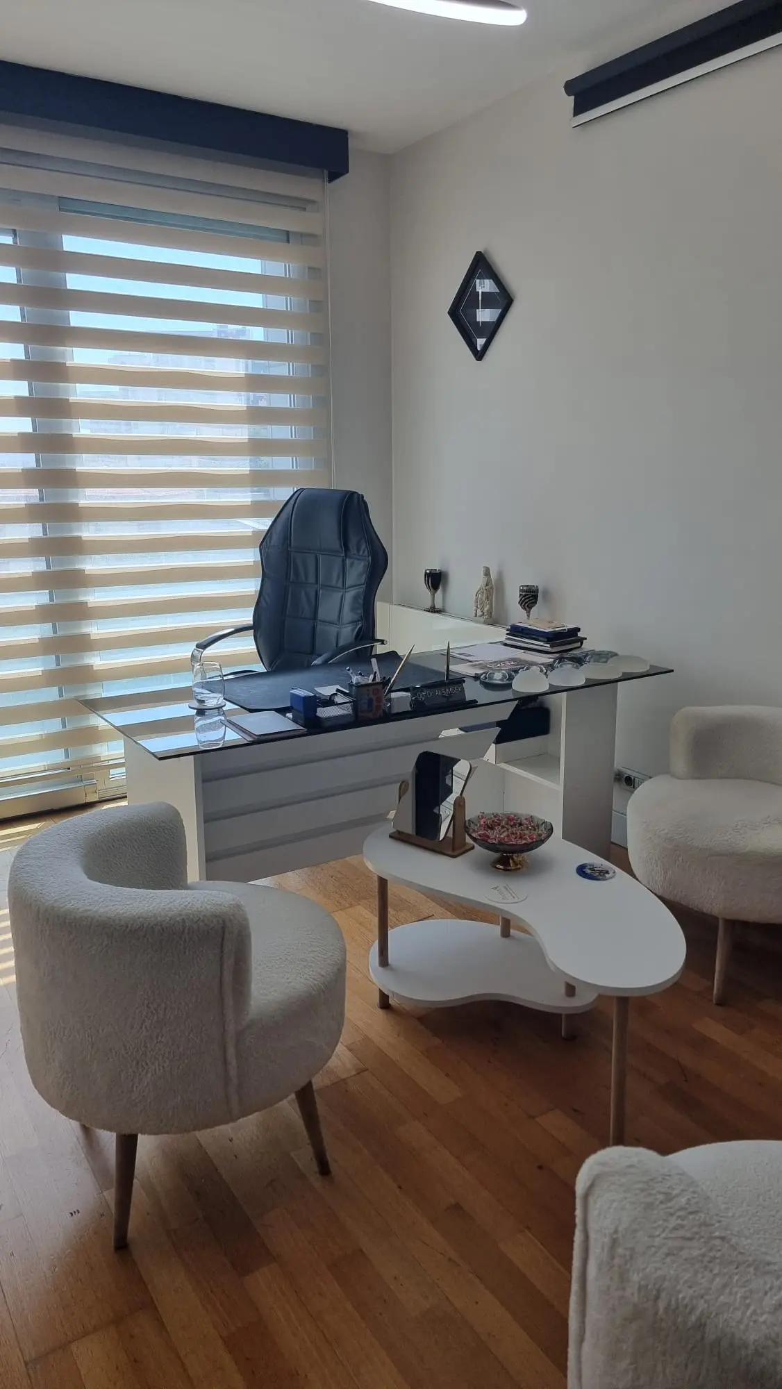 Clinic-provided photograph of Dr Ali Şimşek