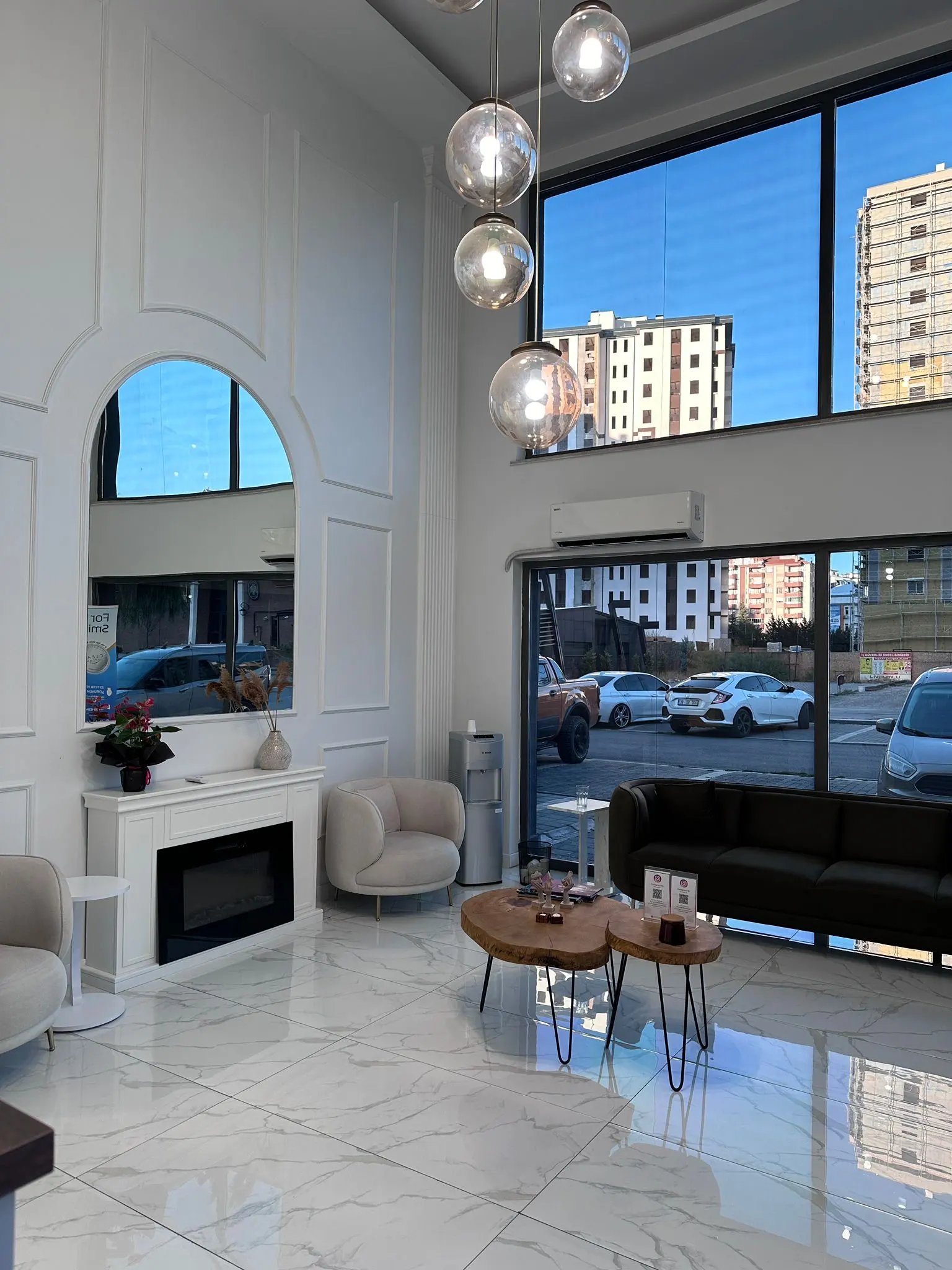 Clinic-provided photograph of Lagün Dental Clinic