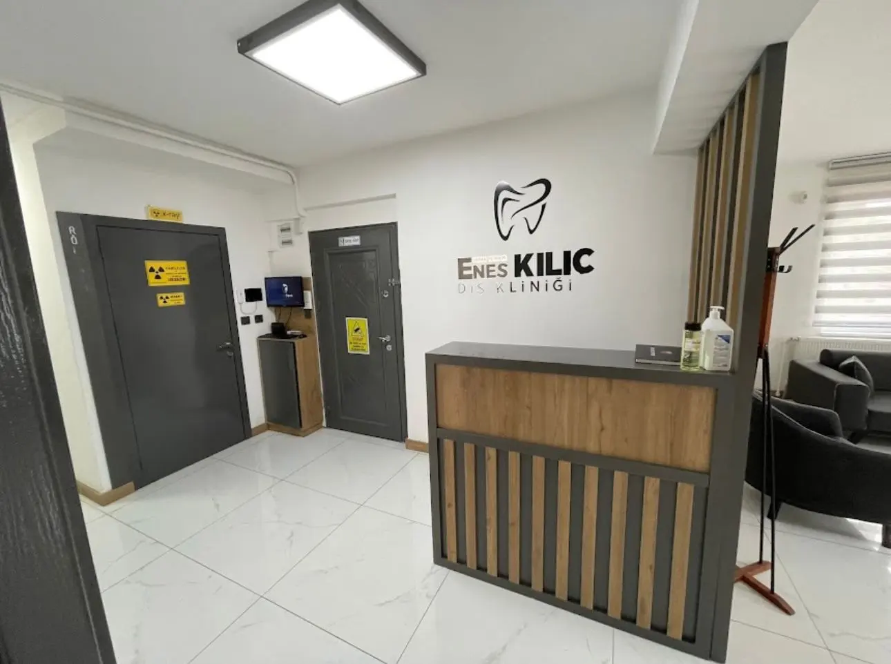 Von der Klinik bereitgestelltes Foto von Dr. Enes Kılıç