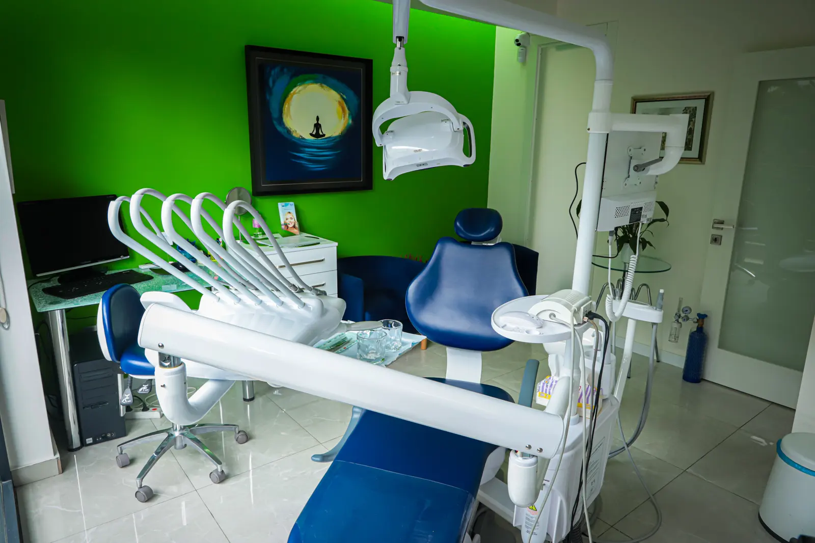Von der Klinik bereitgestelltes Foto von Sevgi Savaş Akbaş Zahnklinik
