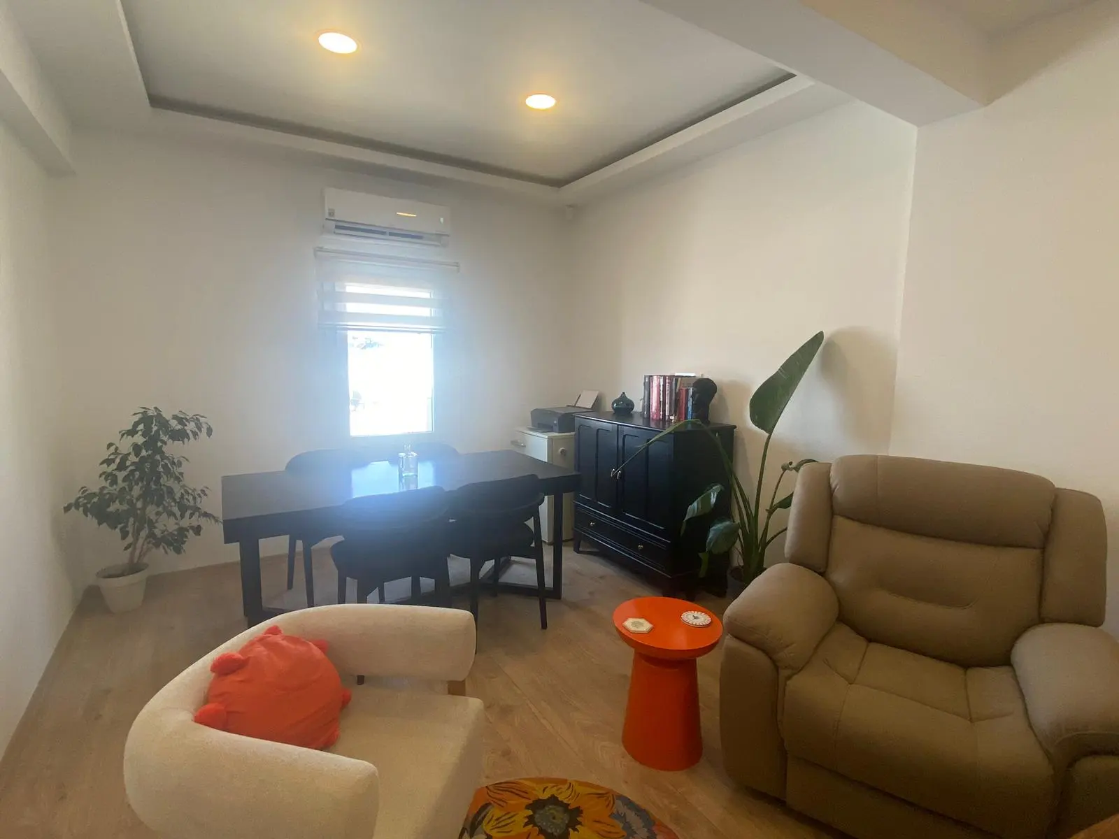 Von der Klinik bereitgestelltes Foto von Dr. İrem Olcay Yılmaz