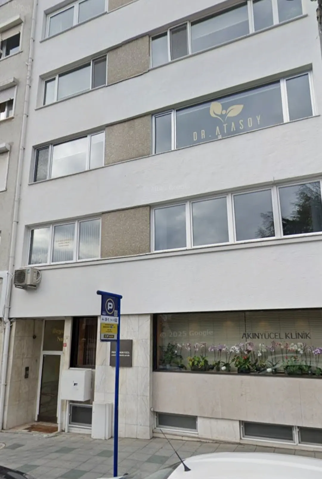 Clinic-provided photograph of Dr Dilara Tekden Kırgız