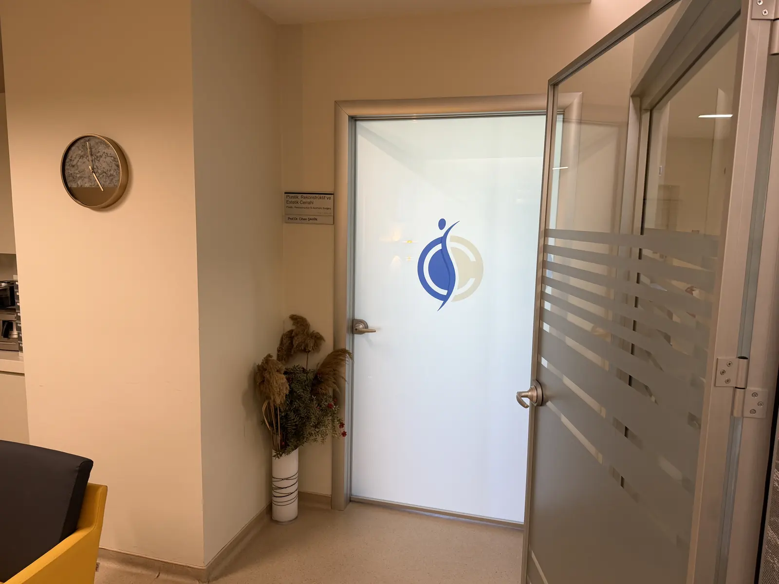 Von der Klinik bereitgestelltes Foto von Prof. Dr. Cihan Şahin