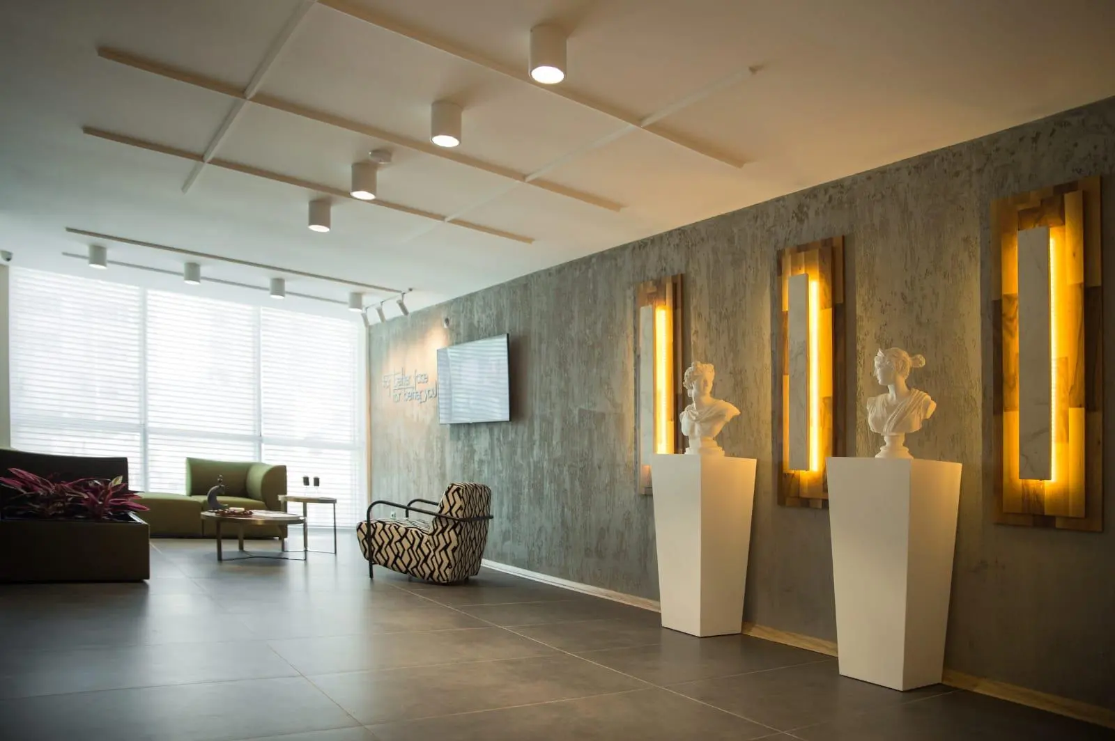 Clinic-provided photograph of Dr Zeynep Nur Erol